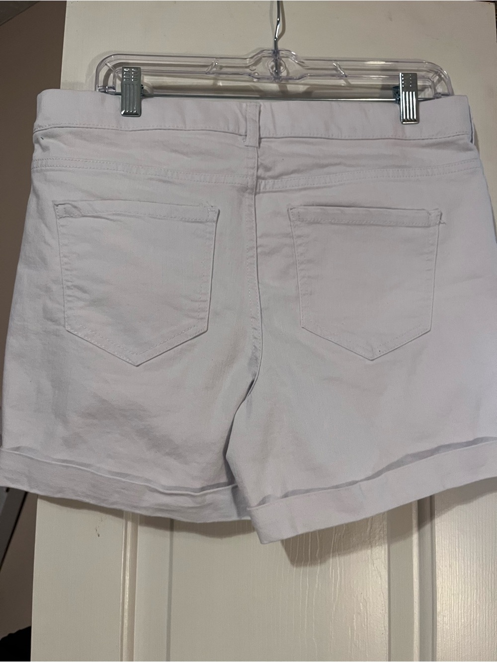 Time and Tru White Rolled Cuff Jean Shorts - Picture 3 of 3